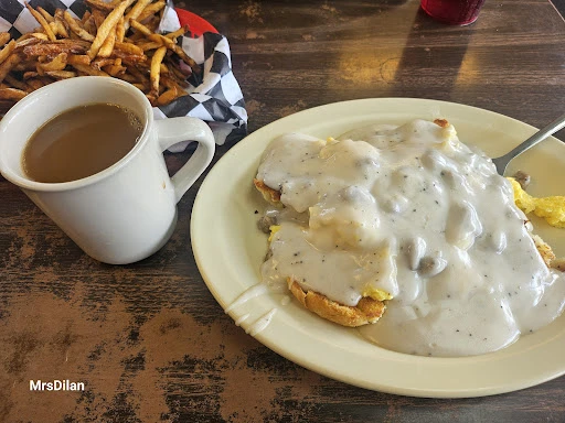D & M Diner photo 8